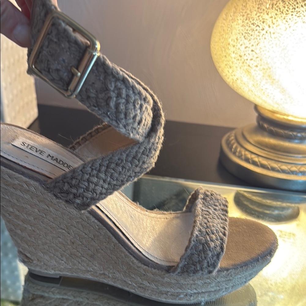 Steve Madden Wedge Sandals 9.5
